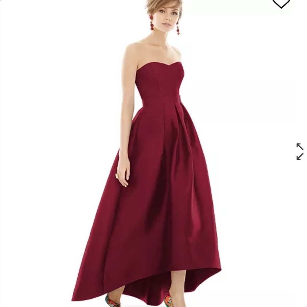 Alfred Sung Gown size 4